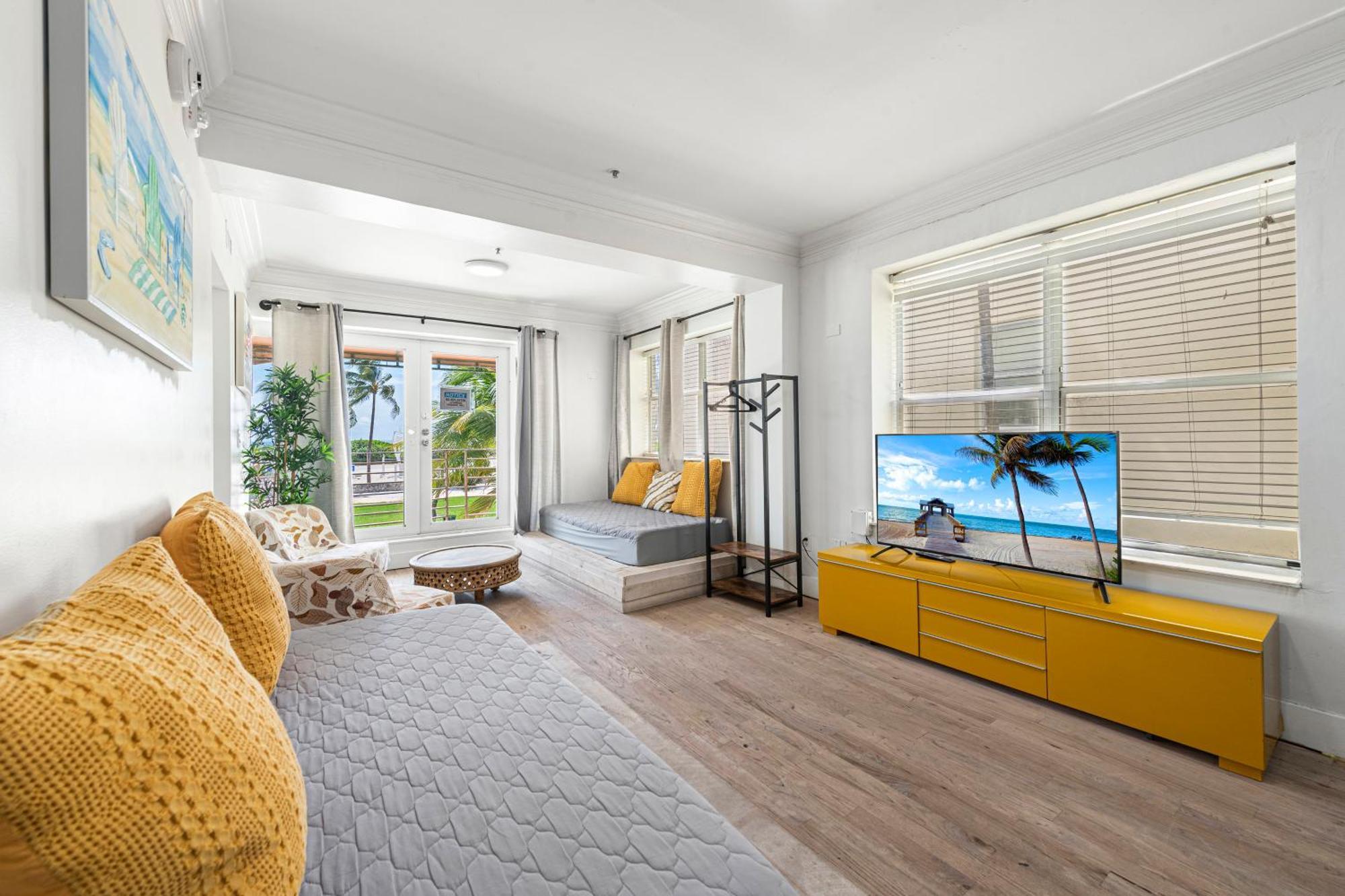 Ocean Drive Apartment Suites In Майами-Бич Экстерьер фото